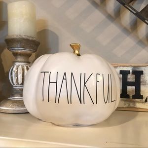 Rae Dunn Thankful pumpkin